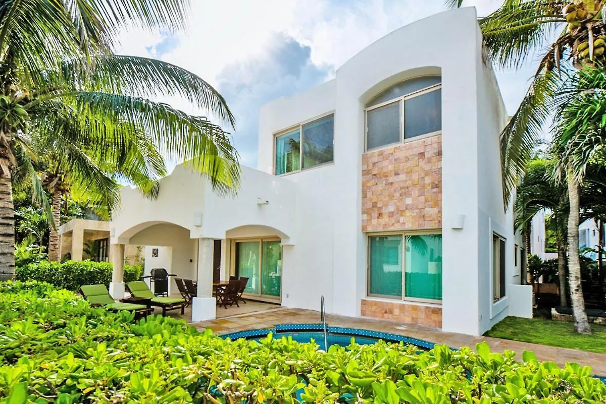 Lich Naj Luxury Villa Playa del Carmen Mexiko
