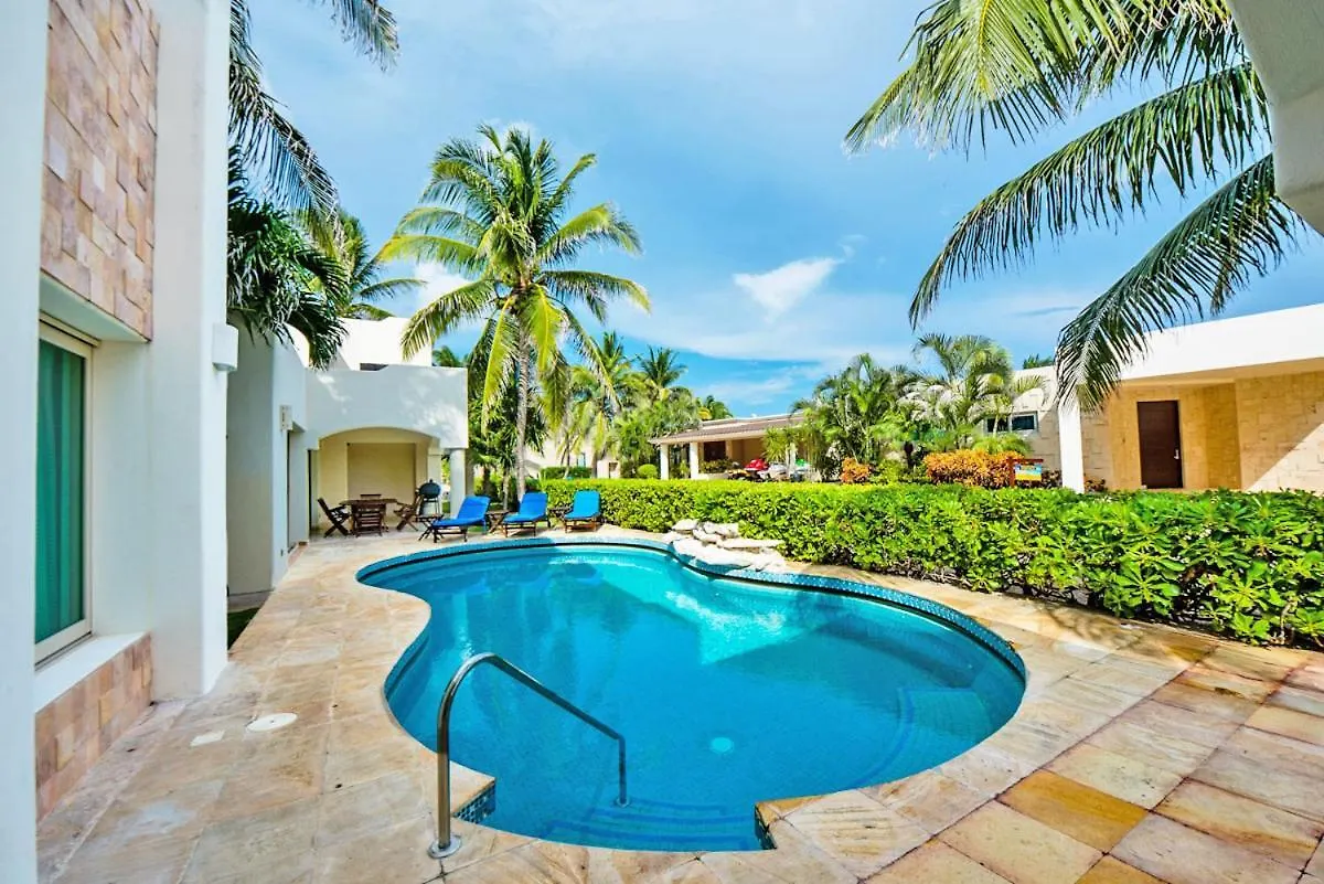 Lich Naj Luxury Villa Playa del Carmen 0*,